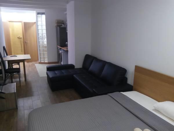 Spacious Doubleroom Apartment At Sants Barcellona Esterno foto