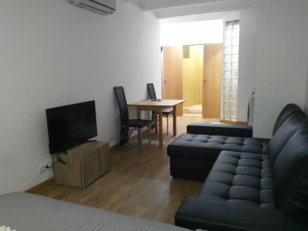 Spacious Doubleroom Apartment At Sants Barcellona Esterno foto